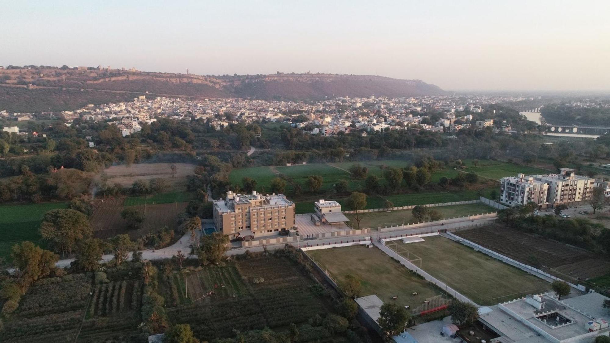 Kukda Resort Chittorgarh Exterior photo
